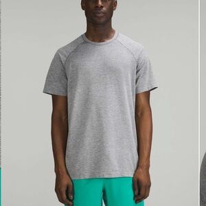 Lululemon Men’s Metal Vent Tech Slate/White Size M
